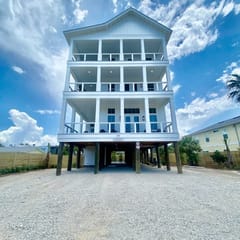 Angelfish🐟Private Home-Pool & Hot Tub👙Dogs OK🐶