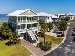 1464 Bermuda🐟Private Bayfront Home👙Navarre Beach - Image 2