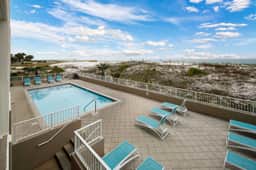 Gulf Dunes 106👙Gulf Front🌊Free Beach Setup - Image 5