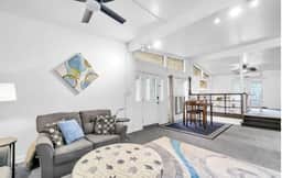 Cedar Family Retreat👙Private pool🐶Pet Friendly - Image 5