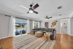 Beachview🛟Private Pool Home👙Close to Beaches - Image 5