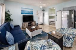 Sunset Cottages 2Bđ¶Pet FriendlyđïžFree Beach Setup - Image 4