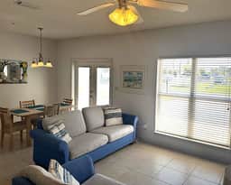 Sunset Cottages 4AšBeach Cottageš¶Pet Friendly - Image 3
