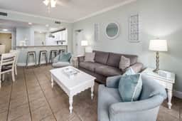 Waters Edge 102🌊1st Floor Condo🏖️Free Beach Setup - Image 2