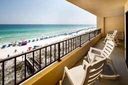 Surf Dweller 606🌊Gulf Front🏖️Free Beach Setup - Image 2