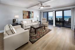 Surf Dweller 309🌊Gulf Front🏖️Free Beach Setup - Image 3