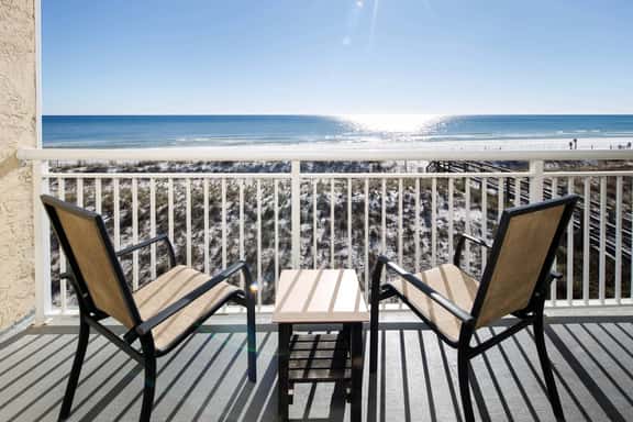 Island Sands 303🌊Gulf Front🏖️Free Beach Setup - Image 1