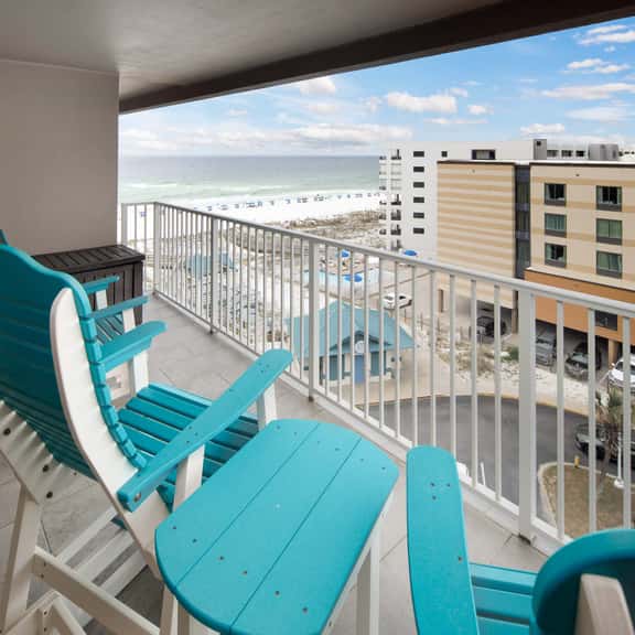 Island Princess 719🌊Gulf Views🏖️Free Beach Setup - Image 1