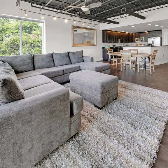 Loft 201🏢Downtown Loft👙Beach Area🐶Pet Friendly - Image 1