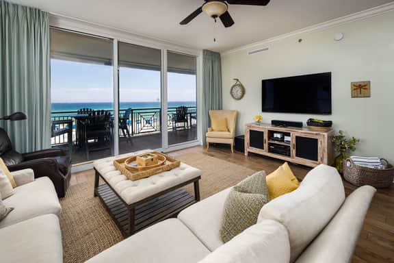 Bella Riva 201🌊Gulf Front🏖️Free Beach Setup - Image 5