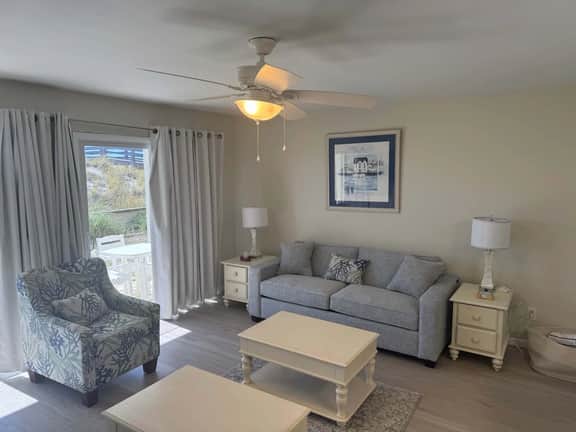Island Sands 103🌊Gulf Front🏖️Free Beach Setup - Image 3