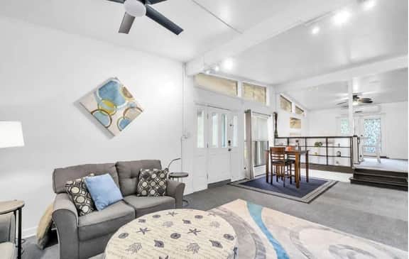 Cedar Family Retreat👙Private pool🐶Pet Friendly - Image 5