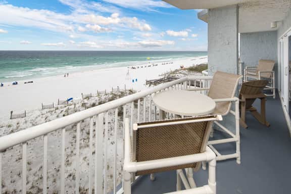 Islander 501🌊Gulf Front🏖️Free Beach Setup - Image 5