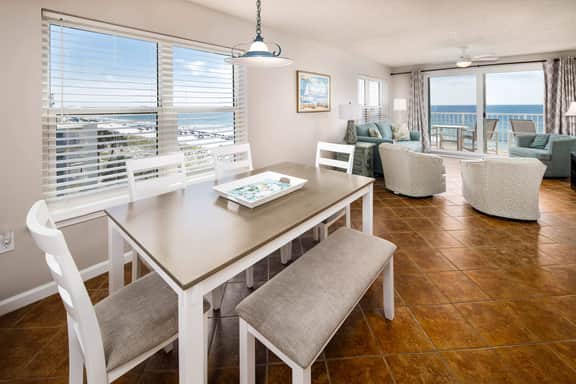 The Palms 505🌊Gulf Front🏖️Free Beach Setup - Image 5