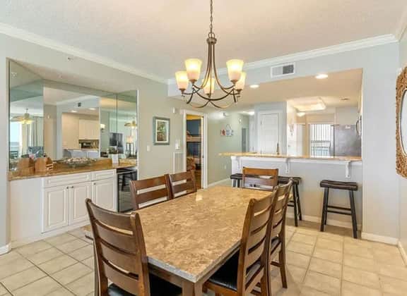 The Pearl 1303🌊Gulf Front🏖️Free Beach Setup - Image 5