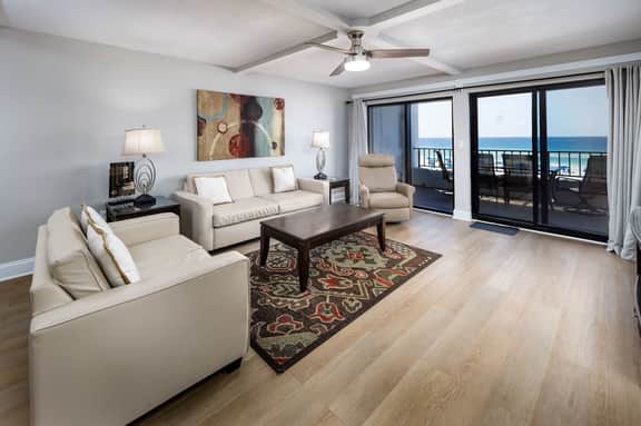 Surf Dweller 309🌊Gulf Front🏖️Free Beach Setup - Image 3