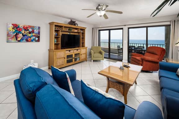 Surf Dweller 506🌊Gulf Front🏖️Free Beach Setup - Image 3