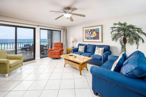 Surf Dweller 506🌊Gulf Front🏖️Free Beach Setup - Image 4