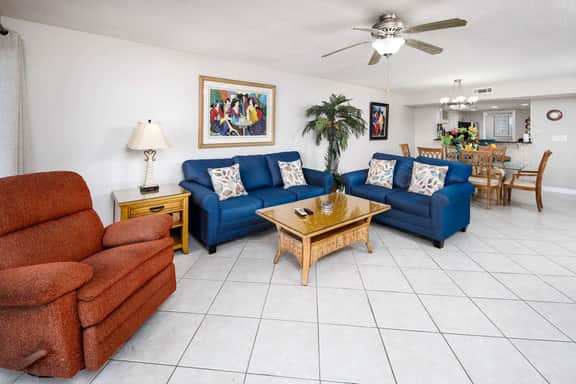 Surf Dweller 506🌊Gulf Front🏖️Free Beach Setup - Image 5