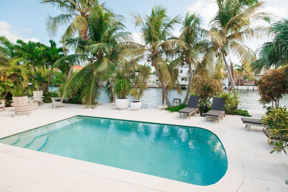 Key West House🌴Private Pool👙Waterfront🛥️ - Image 1