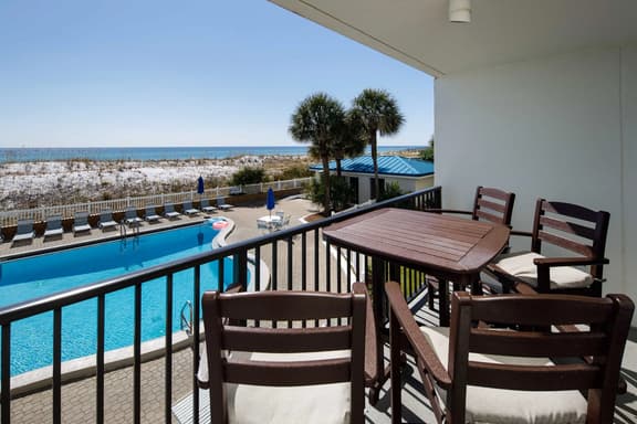 Sea Oats 203🌊Gulf Front🏖️Free Beach Setup - Image 1